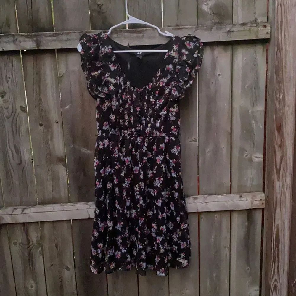 H&M Lined floral dress sz. 10